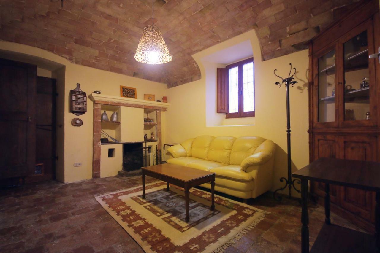 Al Casolare Hotel Ofena Екстериор снимка
